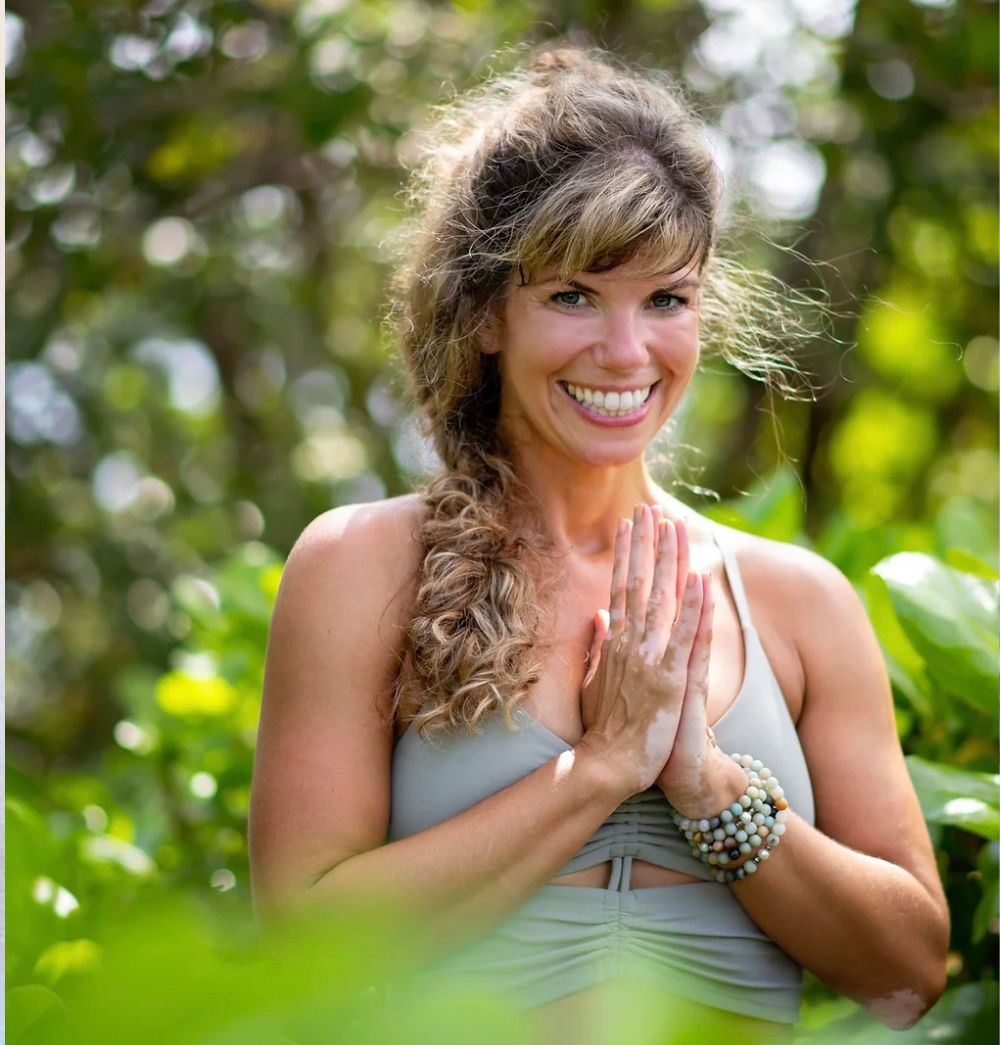 On and Off Your Mat Yoga Podcast with Erika Belanger | Reducing Your Stress by Breaking Up with Your Patterns, with Veronique Ory