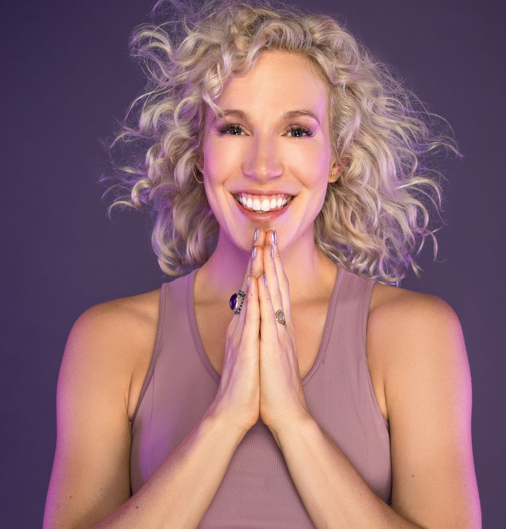 On and Off Your Mat Yoga Podcast with Erika Belanger | Stand Out as a Yoga Teacher Through Storytelling and Theme-Weaving, with MaKenzie Fly